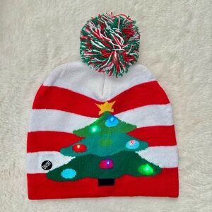 New LED Lighted Christmas Beanie Hat With Pom Pom And 3 Flashing Modes - Unisex